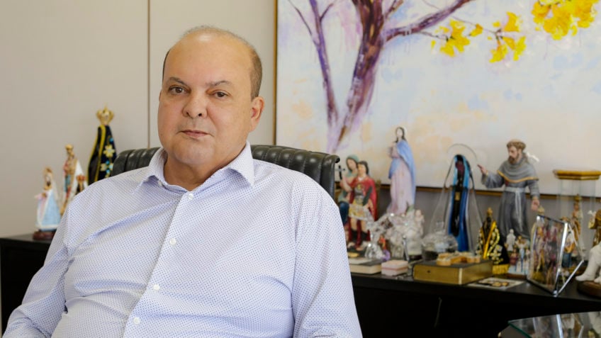 Ibaneis sanciona lei sobre vítimas do comunismo e secretário pede demissão…