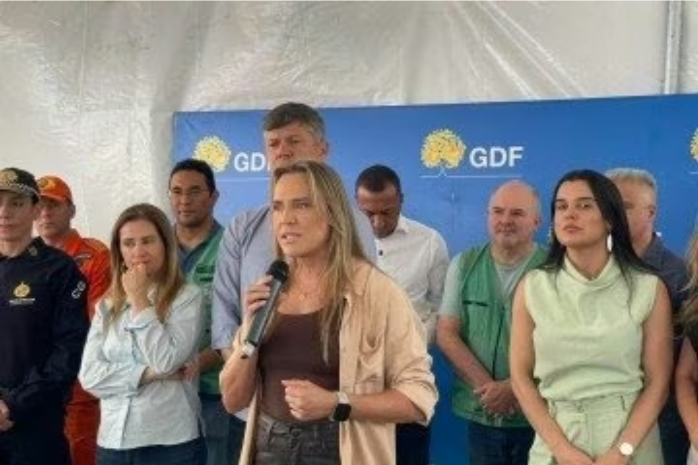 Celina Leão anuncia projeto de criação da Casa da Mãe Atípica no DF